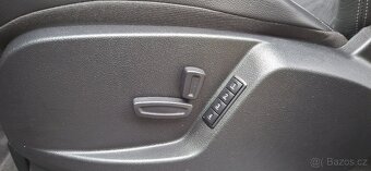 Ford Galaxy,2.2 TDCI, TITANIUM ,147 KW,7 míst,webasto,,pano - 9