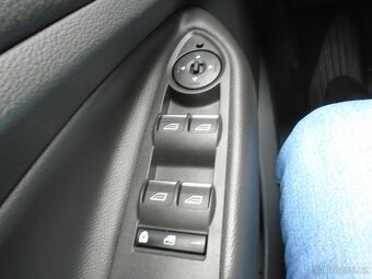 Prodám Ford Kuga 1,5 ECOBoost rok 2016 - 9