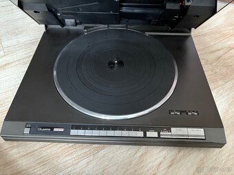 Tangenciální gramofon Technics SL-QL15 - 9