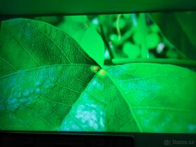Nativní 1080p LCD projektor 7500 lumenů +4KTV Stick + stativ - 9