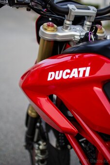 Ducati Hypermotard 1100S - 9