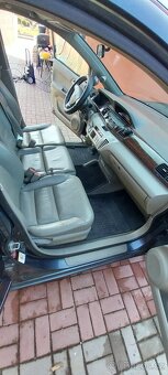 Prodám Hondu fr-v 2,2cdi 6 míst - 9