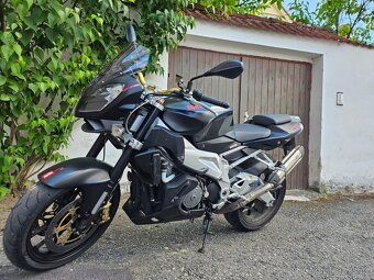 Aprilia Tuono 1000R - 9
