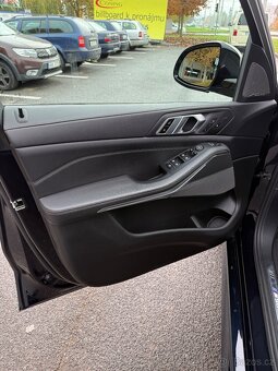 Prodám BMW X5 M50d 294kw - 9