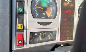 Hasičské vozidlo, MAN LE 220 B, 2350L vody + pěny, Ruberg - 9