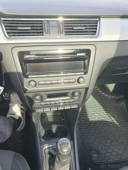 Škoda Rapid Spaceback 1.2 benzín, r.v.2014 - 9