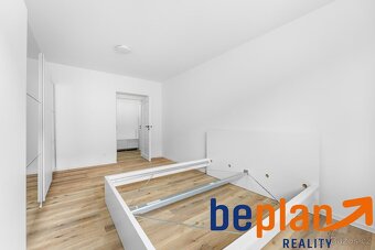 Pronájem bytu 2+1, 65 m, Pardubice centrum, ulice Sladkovsk - 9