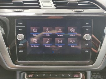 VW Touran TDi DSG FullLED VIRTUAL VYHŘ.SEDAČKY MY21 - 9