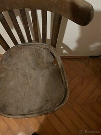 3 stare zidle k rekonstrukci - 9