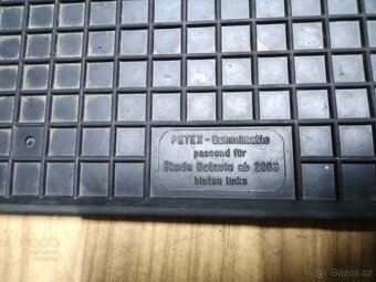 Prodám kompletní gumové autokoberce a vanu Škoda Octavia 1 - 9