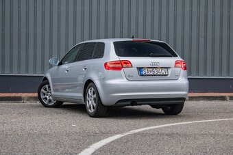 Audi A3 Sportback 2.0 TDI S-Tronic - 9