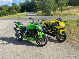 Kawasaki z1000 - 9