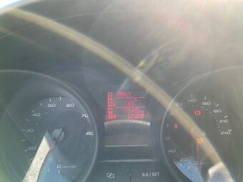 Seat Ibiza 1.2i - 9