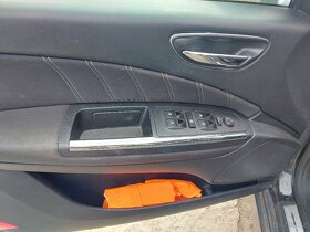 Lancia Delta 2010 1.4 - 9