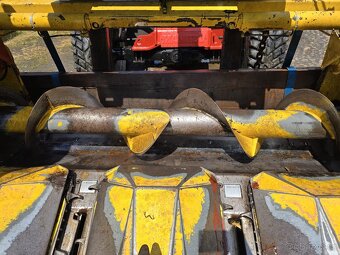 Kukuřičný adaptér new holland 6 řádku - 9