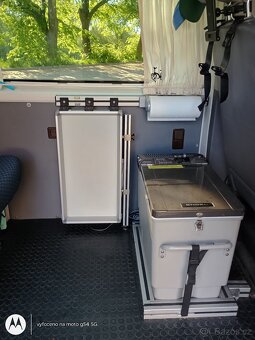Prodám obytný VW T5 - 9