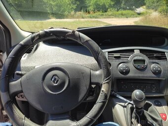 Renault Megane Scénic 1,9 dCi 96kw rok 2006 nová STK - 9