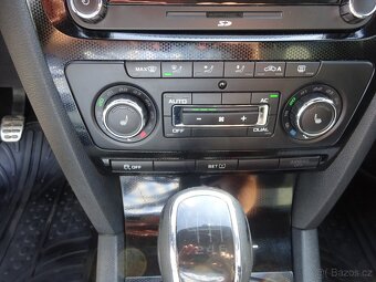 Škoda Octavia 2.0 TDI Combi RS r.v.2012 (125 kw) serviska - 9