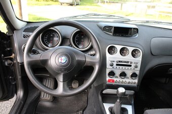 Alfa Romeo 156 1.9 JTD Distinctive Sportwagon 85kW - 9
