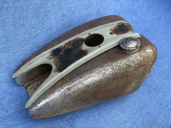 Jawa 175/250 Speciál - Nádrž + překryt - 9