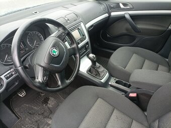 Škoda Octavia Scout - 9