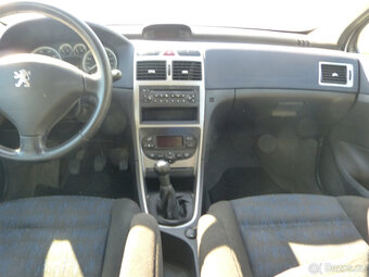 Peugeot 307 2.0 i - 9