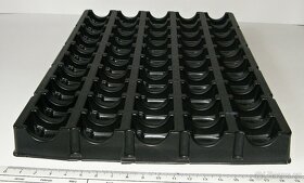 Plastová plata pro drobné součástky, materiál - 9