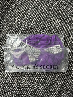 Spodní prádlo - tanga Victoria’s Secret M - 9