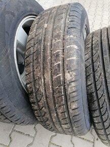 Alu kola 18” Dodge Challenger originální + letní pneu zánovn - 9