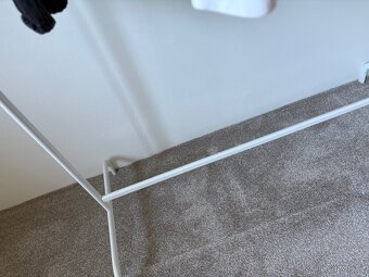 Šatní stojan MULIG ikea - 100,- - 9