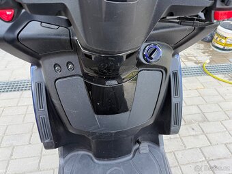 Peugeot Metropolis 400 / 2/2022 / 4700km / 1 majitel - 9