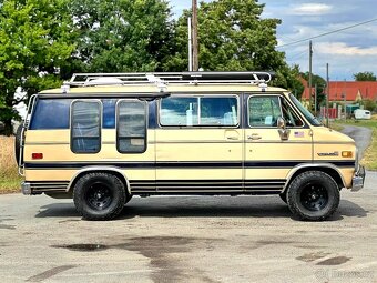 1983 GMC Vandura 2500 | 6.2L V8 Diesel - 9