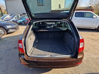 Škoda Superb 2,0TDI 125KW ELEGANCE PANORAMA - 9