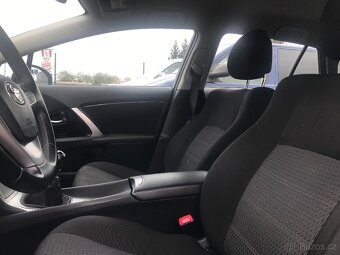 Toyota Avensis 2.0 D 91 KW,FACELIFT,ČR.. - 9