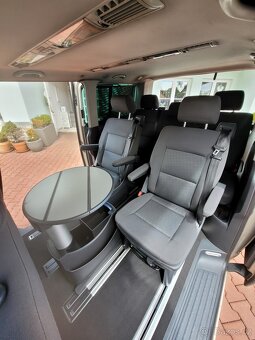 VW Multivan T5,2,5 TDI,128kW,7 míst,1.majitel - 9