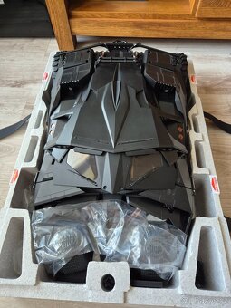 Hot toys Batman Batmobil 1/6 - 9