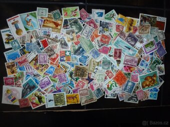 Poštovní známky z celého světa přes 5000 ks - 9