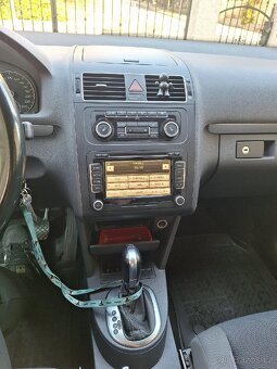 VW Touran 2,0tdi 103kW Match 7 míst DSG /Tažné - 9