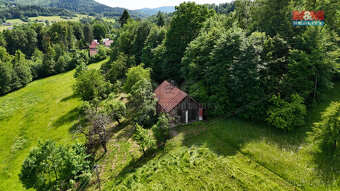 Prodej usedlosti s velkými pozemky, Janovice - 9