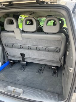 Chrysler Grand Voyager 2,5 CRD manuál - 9