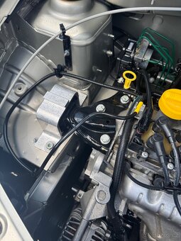 DACIA SANDERO 1,4 MPI - 9