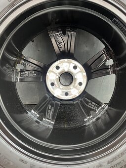 Alu. škoda octavia LYRA 5x112 205/55/17 - 9