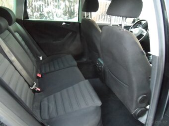 VW Passat B6 2.0 TDI 103KW Sportline,Xenon,Navi - 9