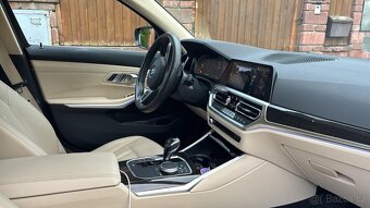 BMW 320d xDrive Touring 140 kW TOP stav - 9