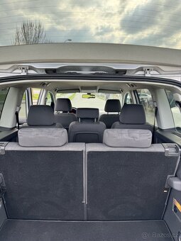 VW Touran 2.0 TDI 7 míst - 9