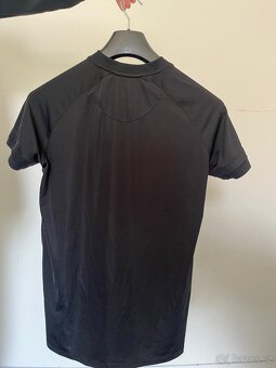 Stylové černé tričko ve sportovním stylu od značky SikSilk - 9