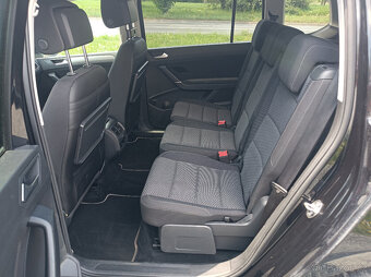 Volkswagen Touran, 1.6 TDI -128 km,7 míst - 9