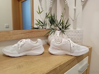 Slazenger dámské tenisky vel. 38 - 9