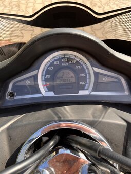 Honda PCX 125 - 9
