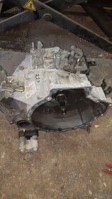 Díly mazda 6 GH 2,2d - 9